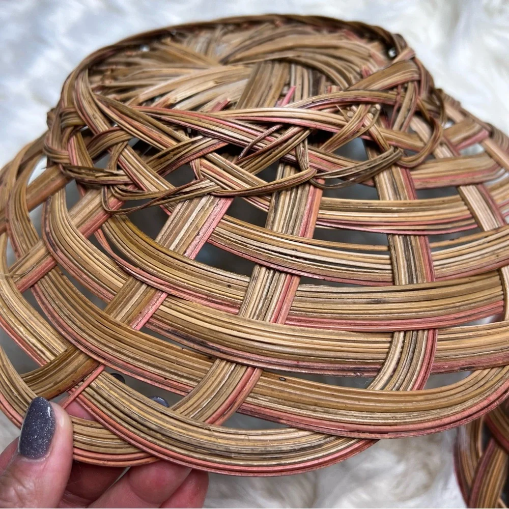 Pair of Vintage Wicker Baskets - Picture 4 of 16